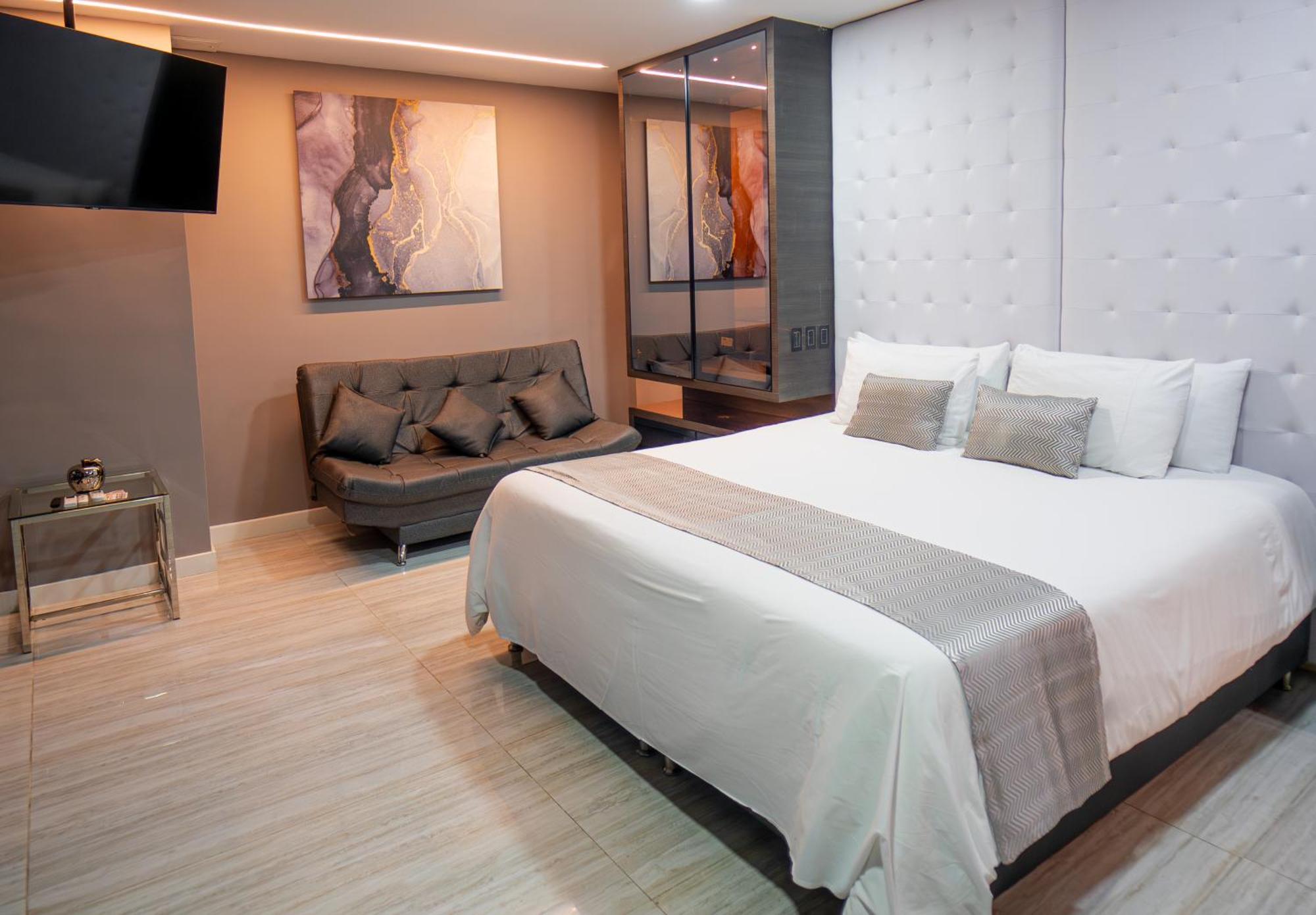 1Million Luxury Suites Medellín Exterior foto